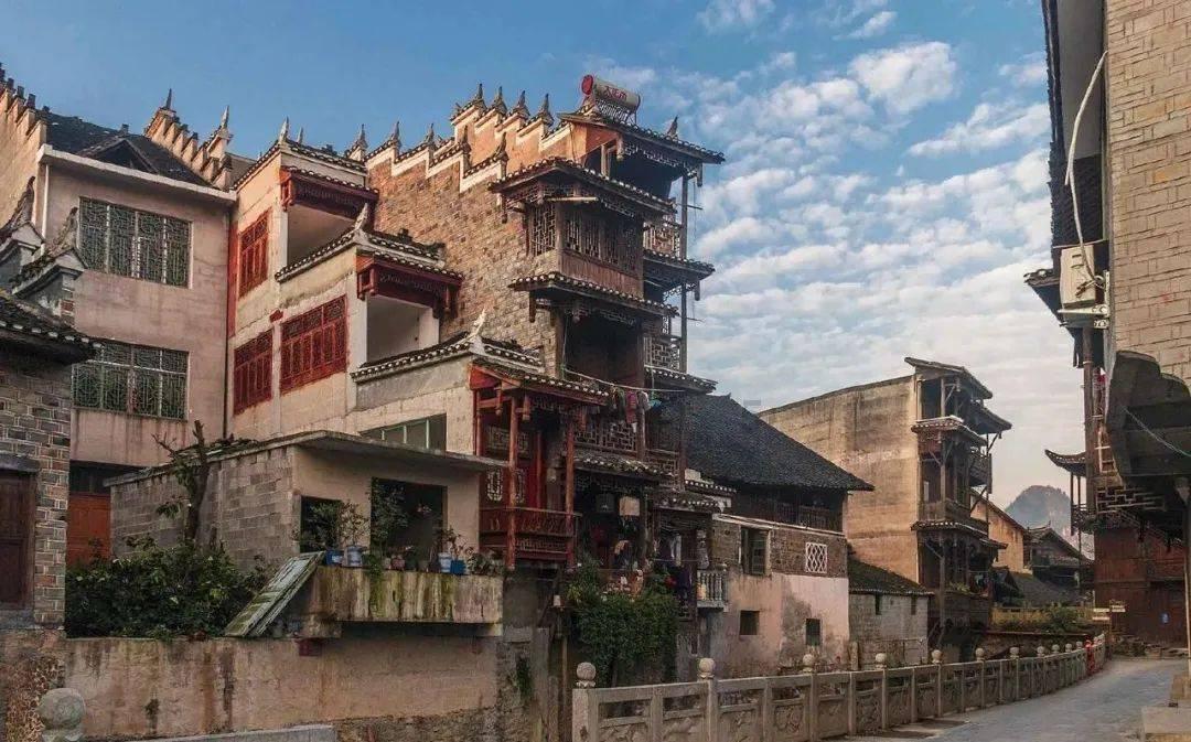 受邀出席